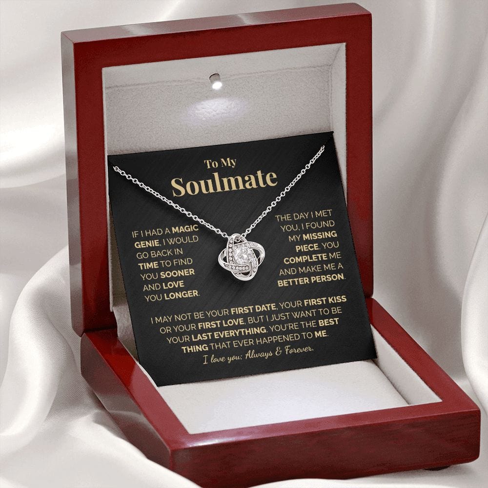 Soulmate | ZIAVIA | Vesta Knot Necklace